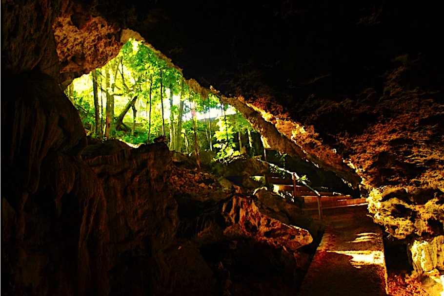  Гроты и пещеры Rio Secreto